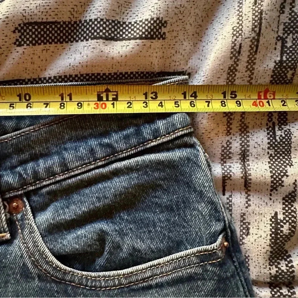 Levis Women Straight leg 501 button fly - Picture 13 of 13